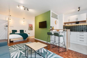 Stylish St Martini Gardens City Studio